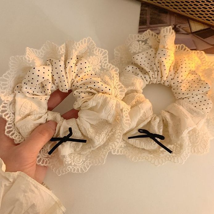 Twirla Scrunchie