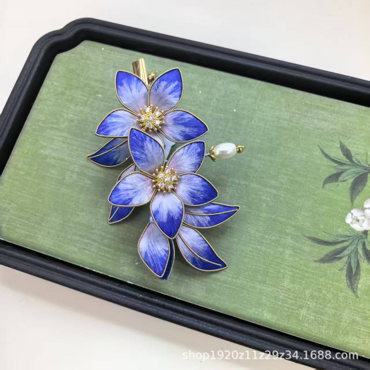 Seravia Side Hair Clip