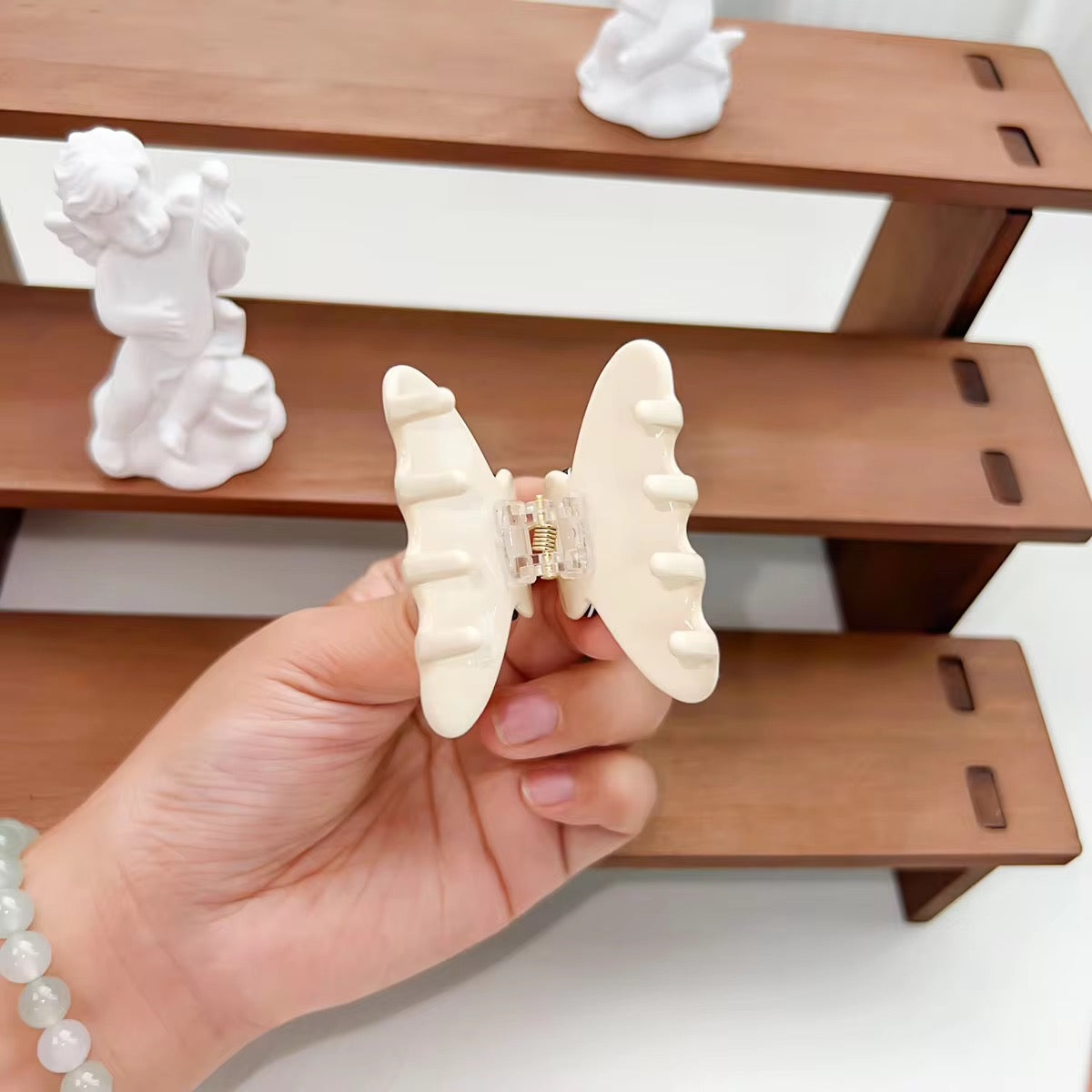 Meringue Claw Clip