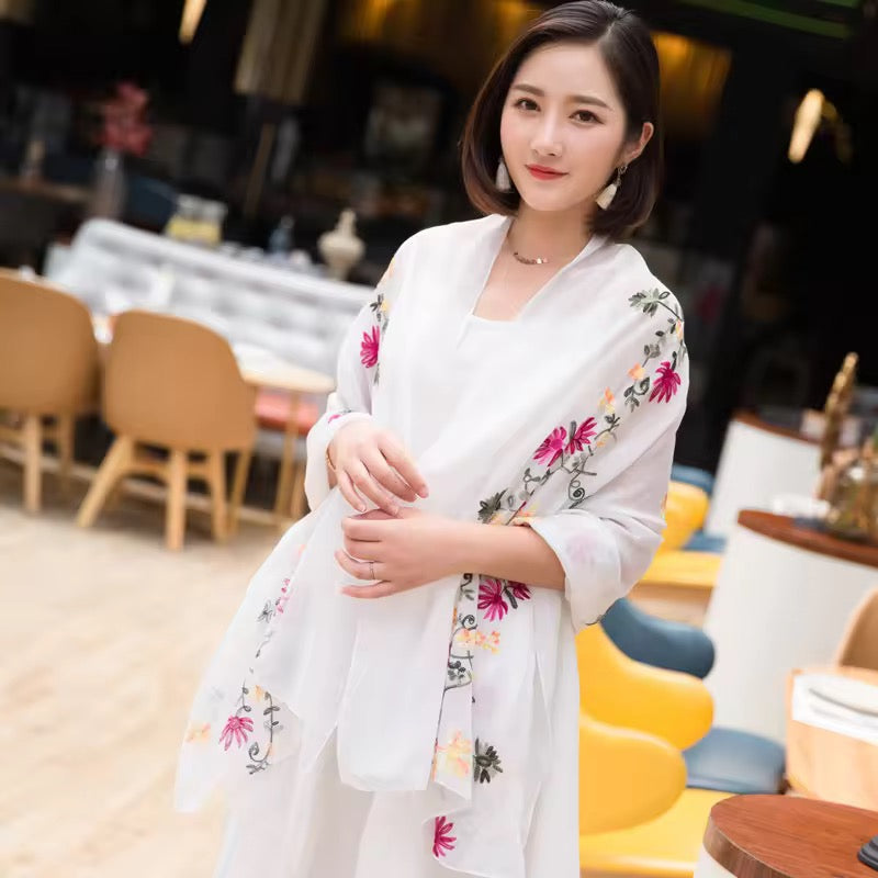 Sariyah Snow Embroidered Stole