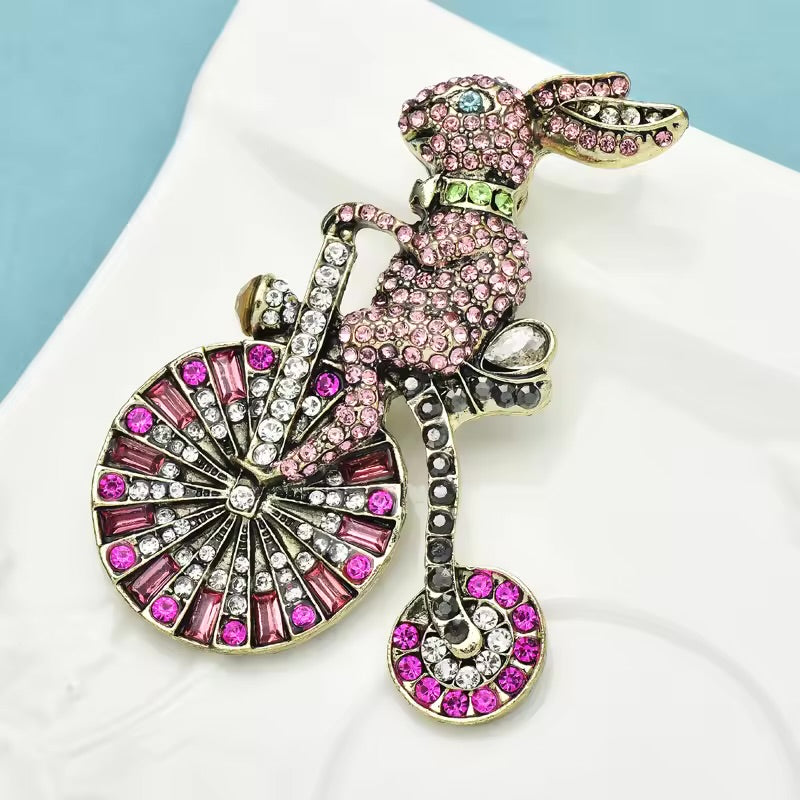 Rosy Spin Brooch