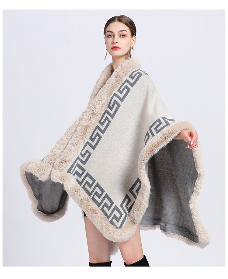 Crowned Poncho Beige