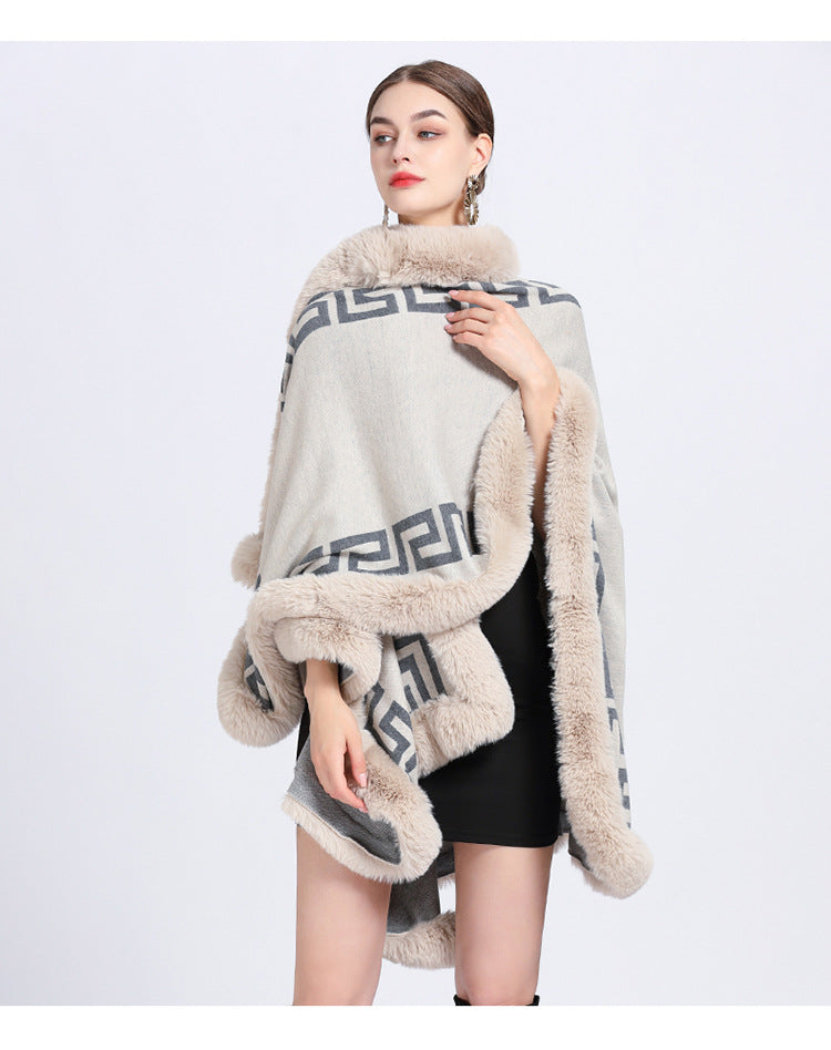 Crowned Poncho Beige