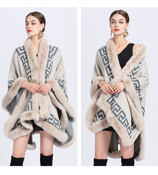 Crowned Poncho Beige