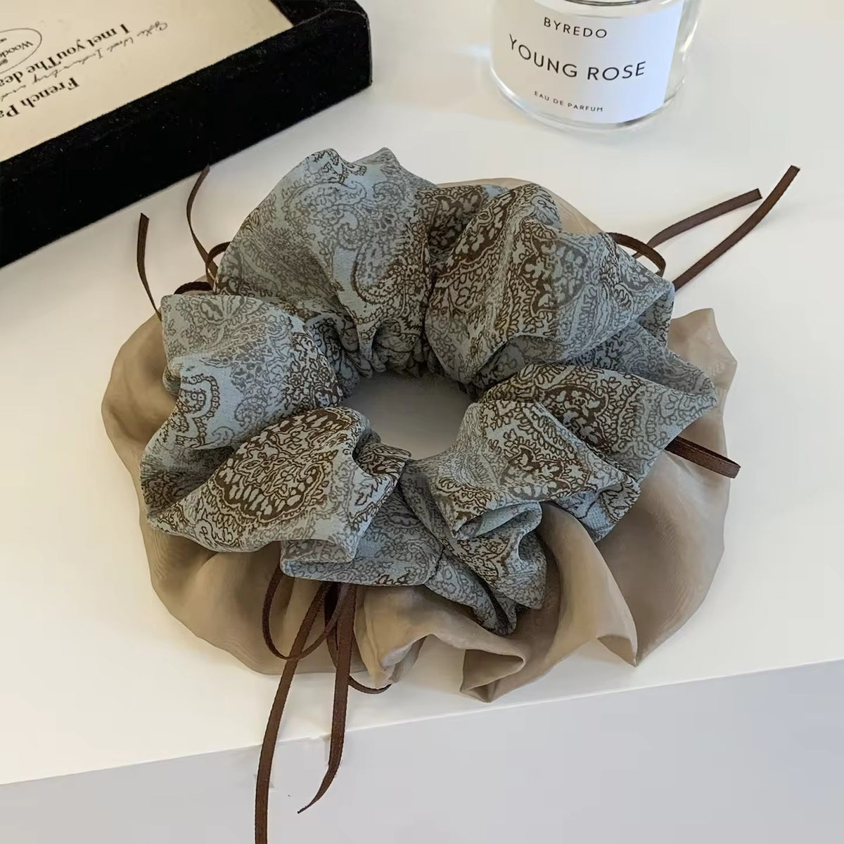 Ivressa Scrunchie