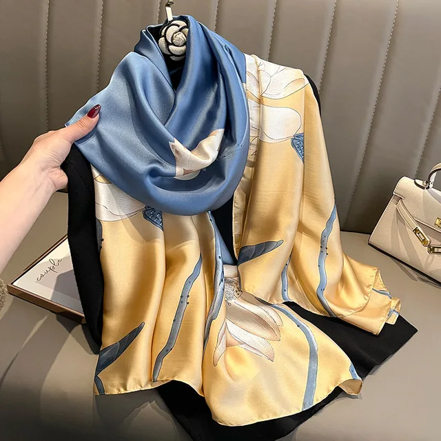 Gloria Silk Stole