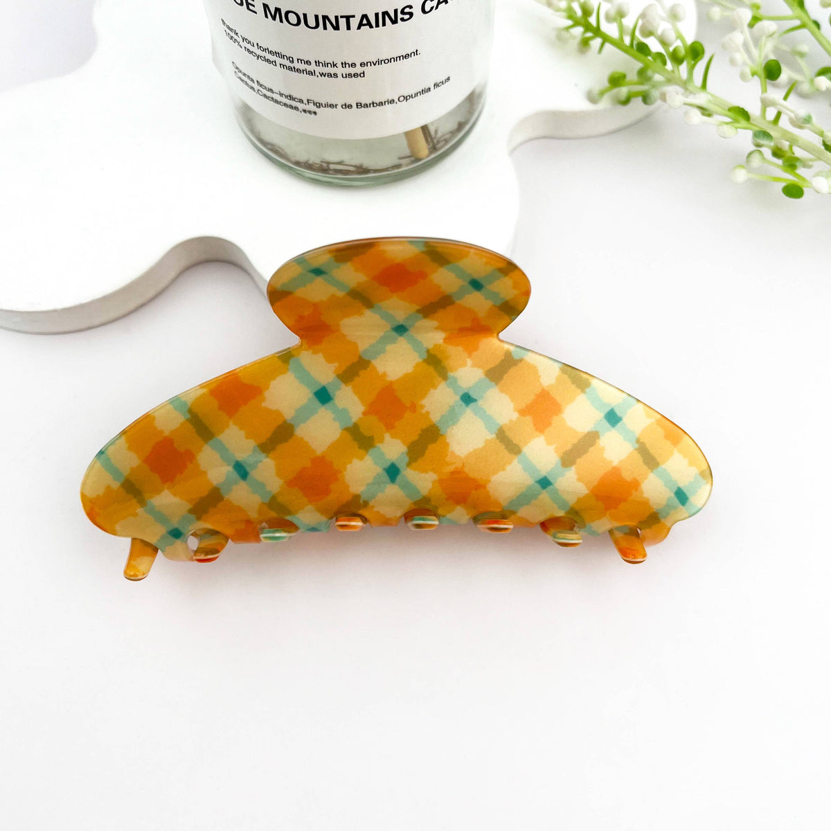 Praline Claw Clip