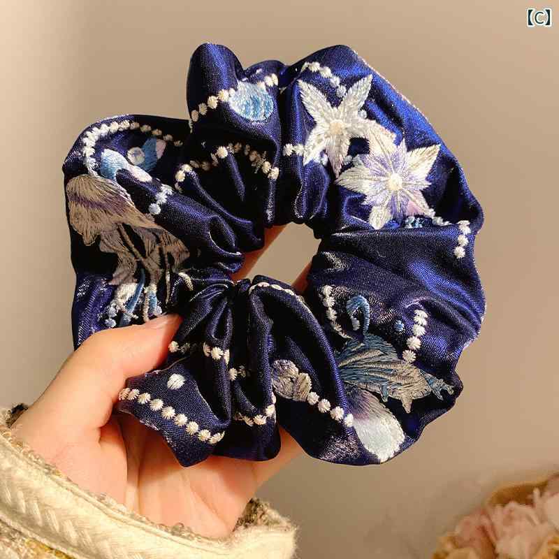Gingham Grace Scrunchie