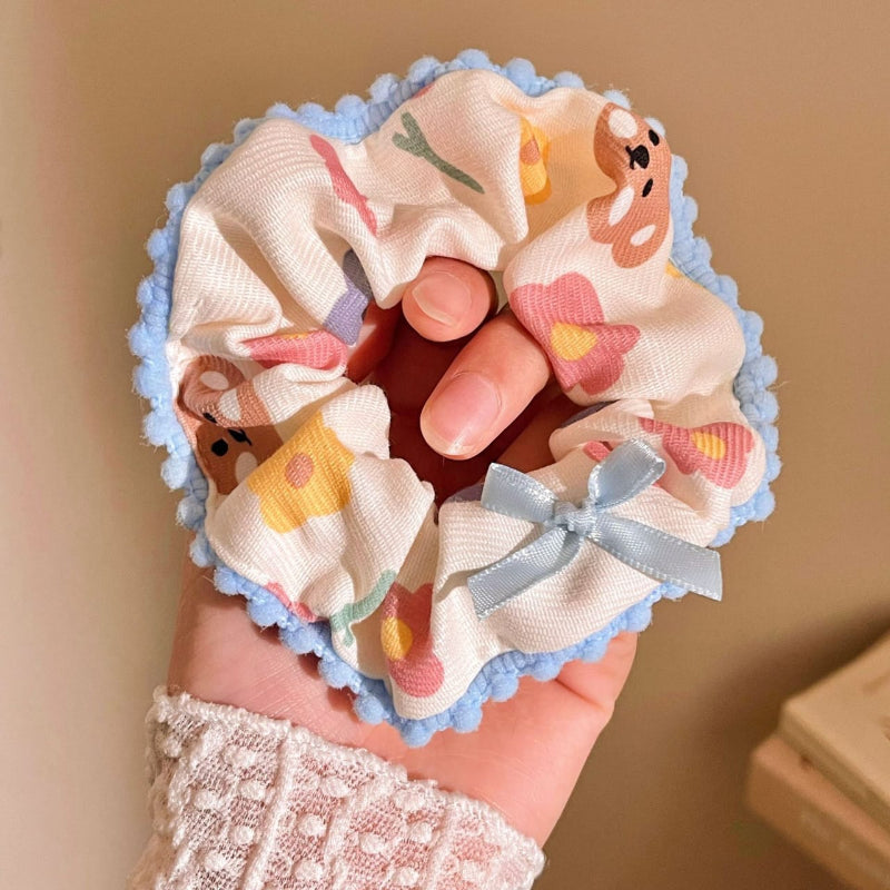 Wink Scrunchie