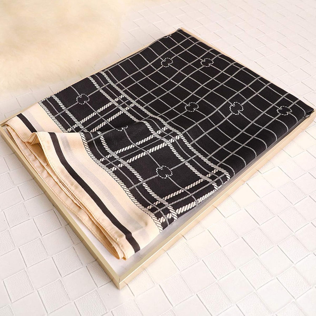 Classic Checks Black stole