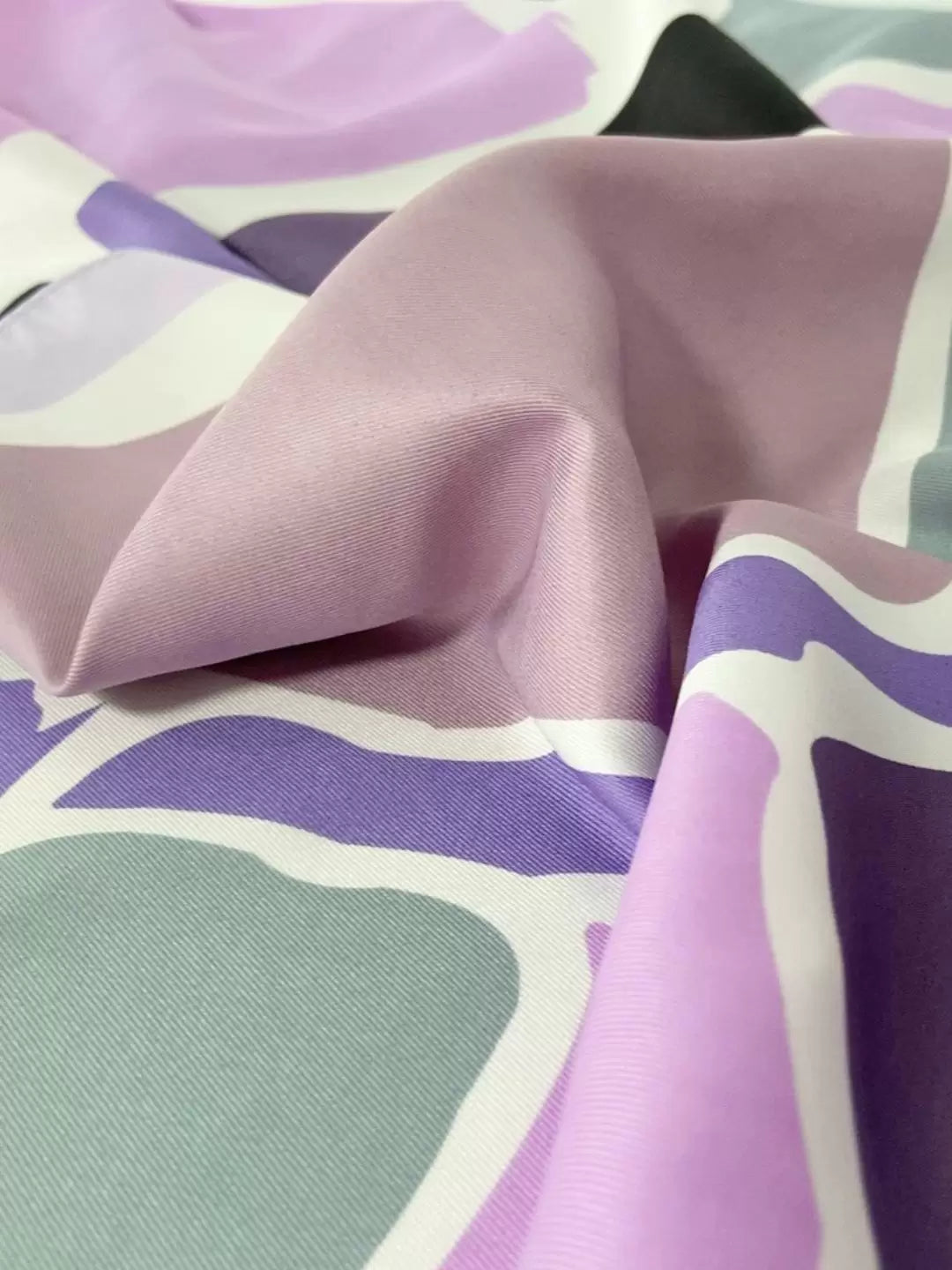 Aria Silk Scarf (90 × 90 cm)