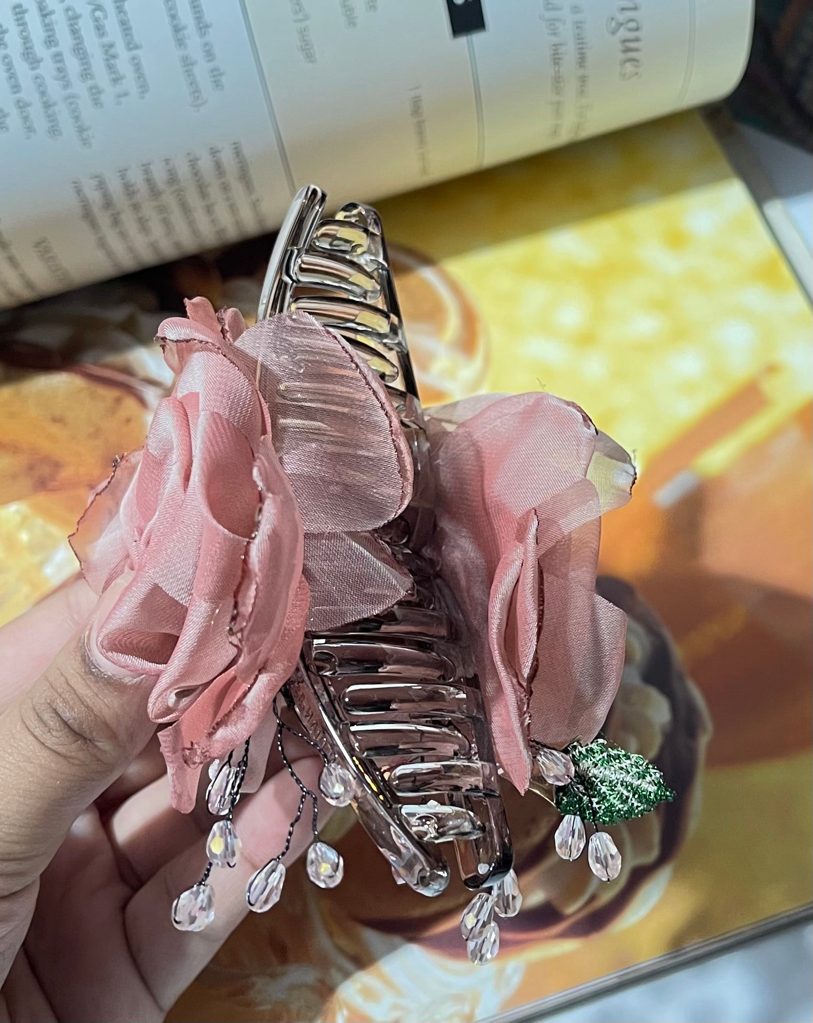Pherin Claw Clip