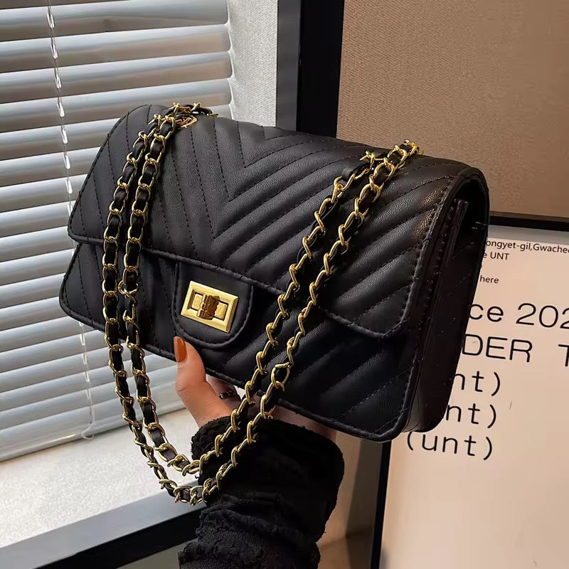 Quince Genuine Leather Handbag (Black)
