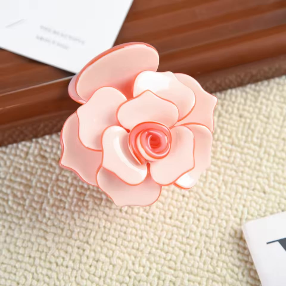Lustara Claw Clip