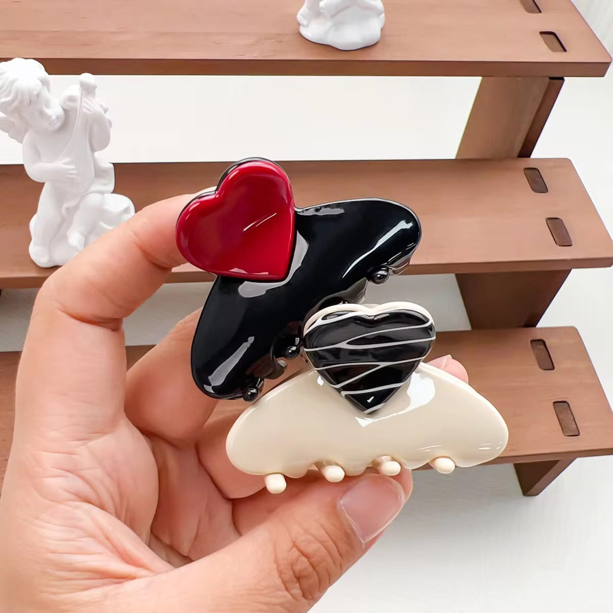 Meringue Claw Clip