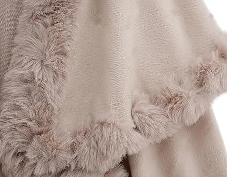 Fluff Poncho (White)