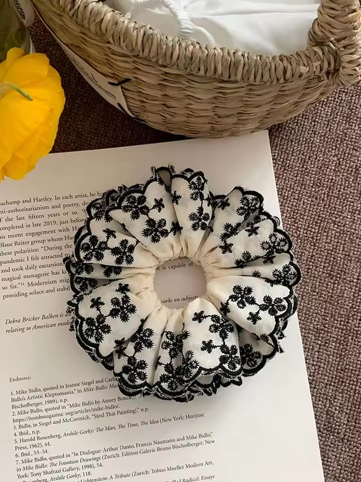 Peririne Scrunchie