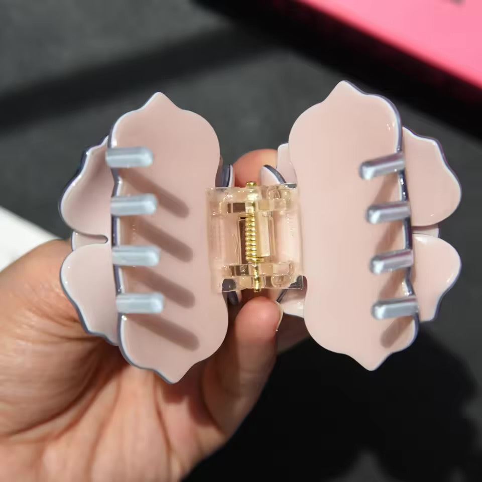 Lustara Claw Clip