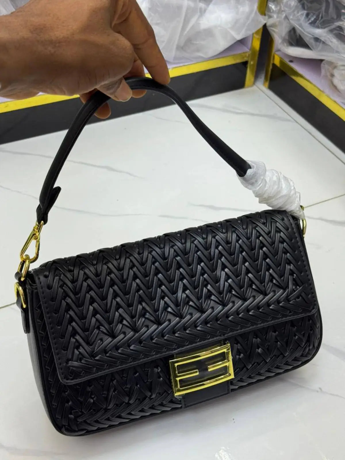 Elaria Vegan Leather Handbag (Black)