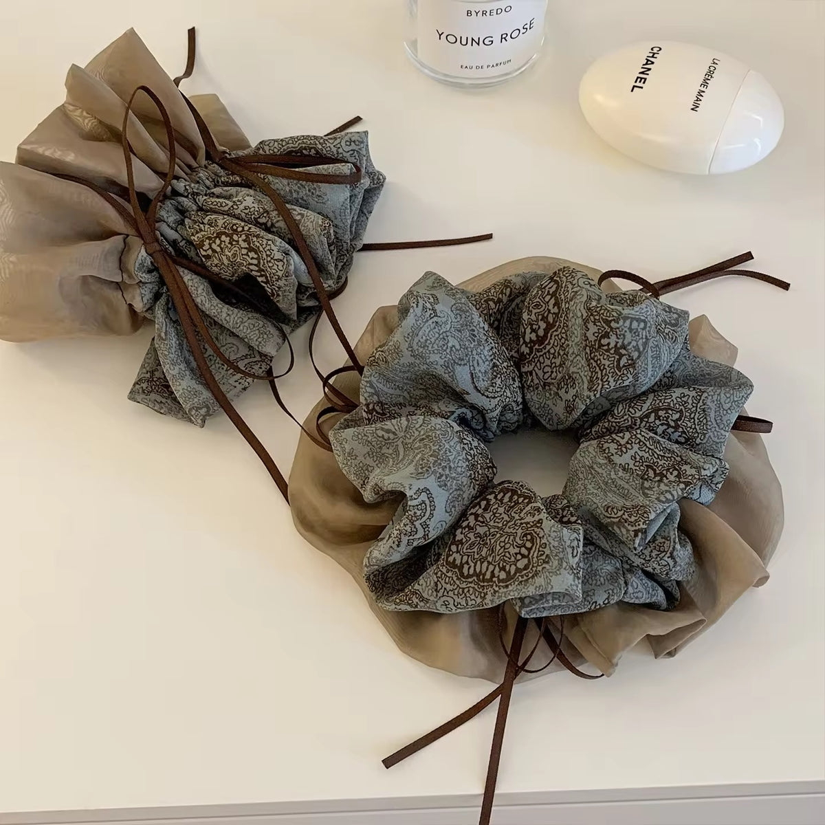 Ivressa Scrunchie