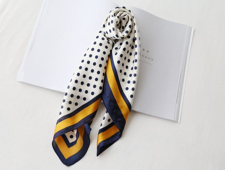 Avel Silk Scarf (90x90cms)