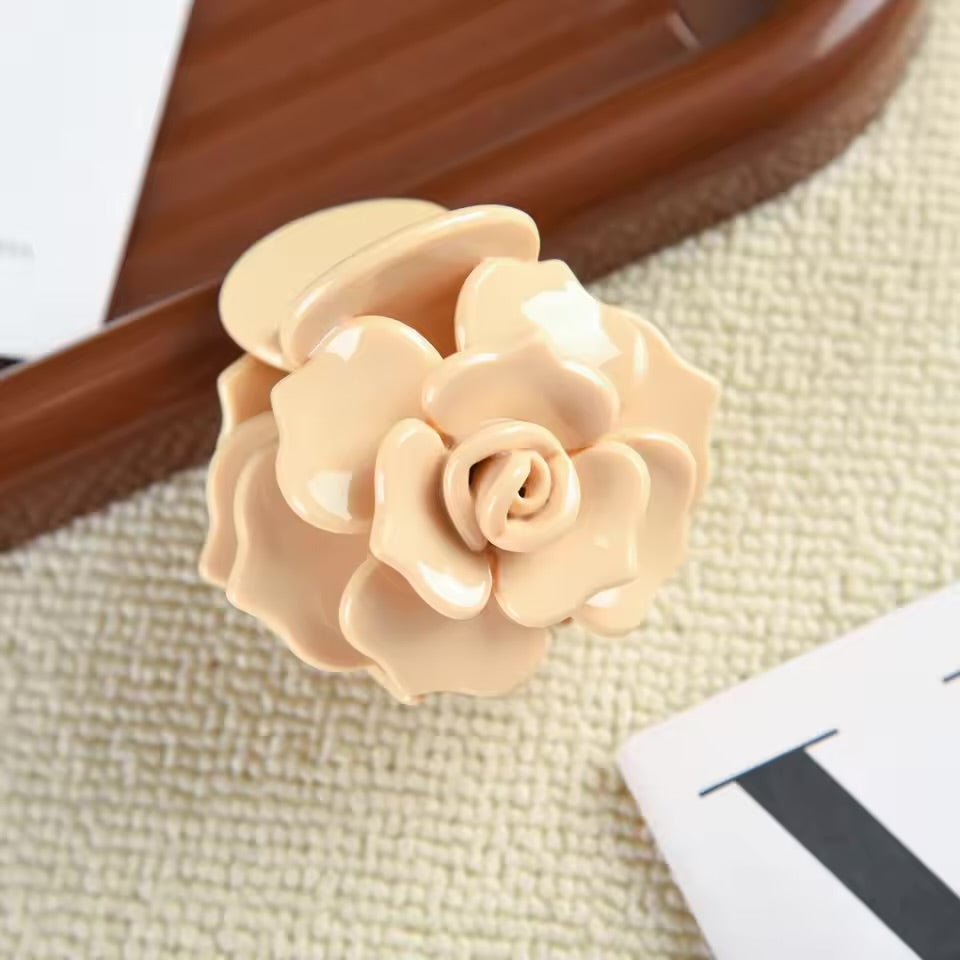 Lustara Claw Clip