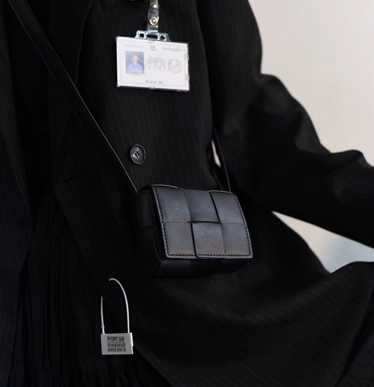 Starvine Mini Handbag (Black)