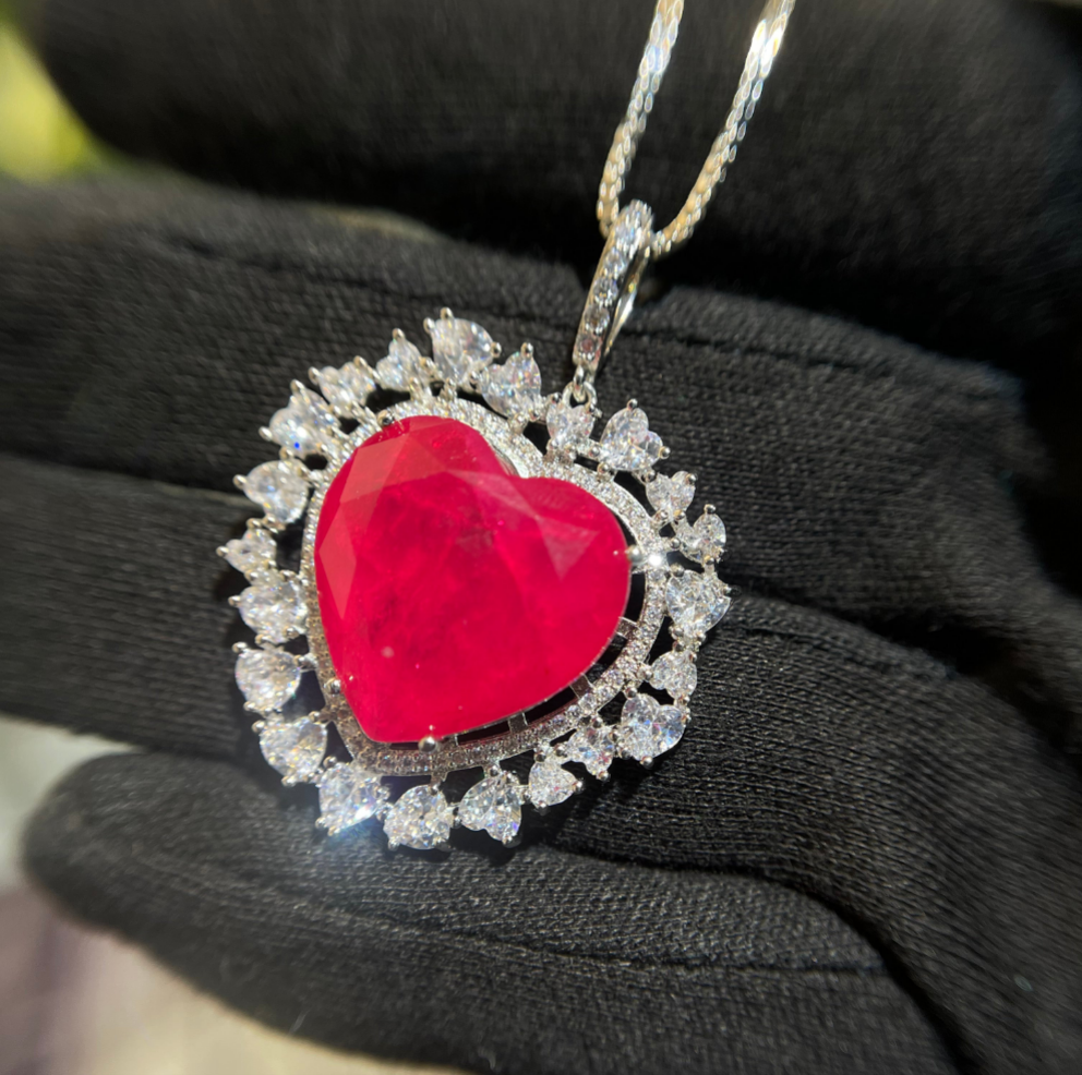 Heart of The Ocean Necklace