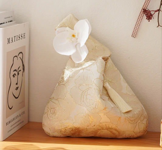 Marais Gift Pouch (Off White)