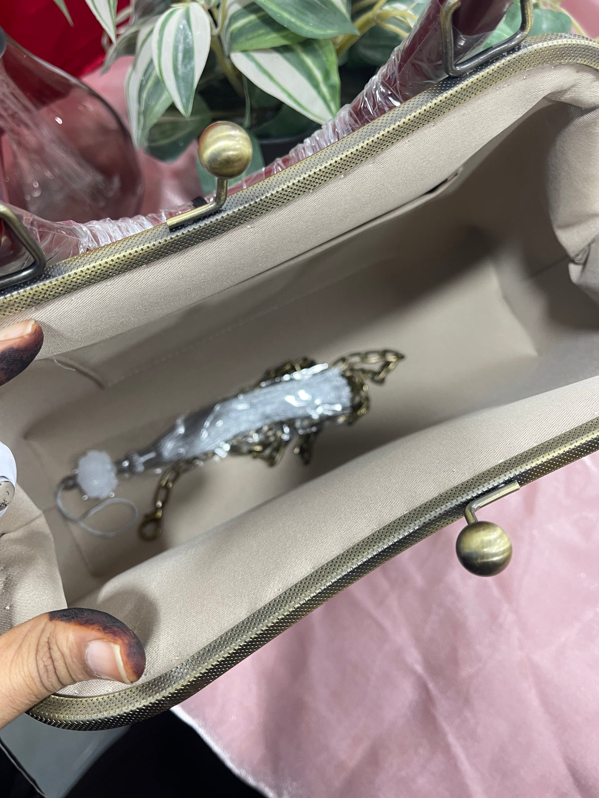 Serelle Embroidered Handbag
