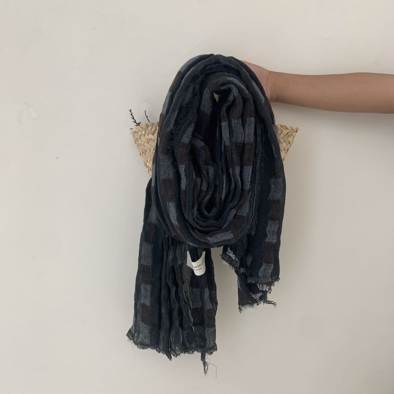 Ashford Check Cotton Linen Stole (Raven)