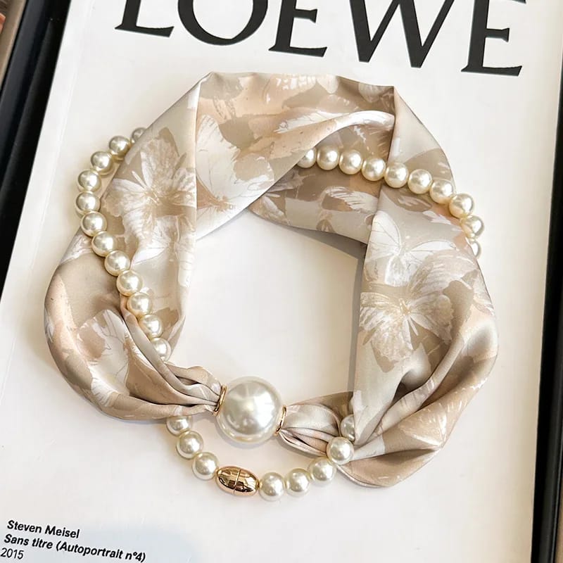 Brielle Magnetic Buckle Scarf with Pearl