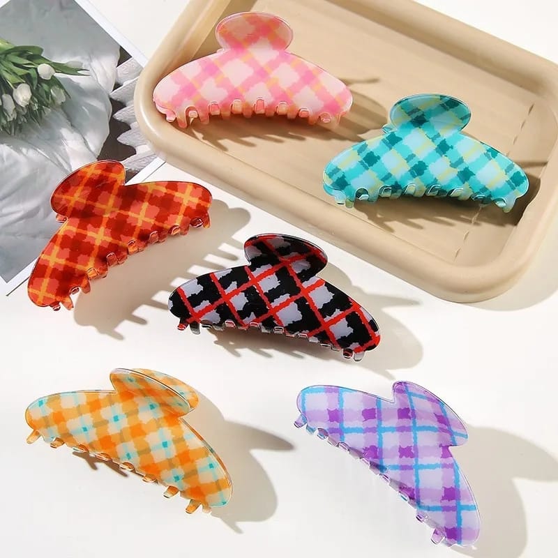 Praline Claw Clip