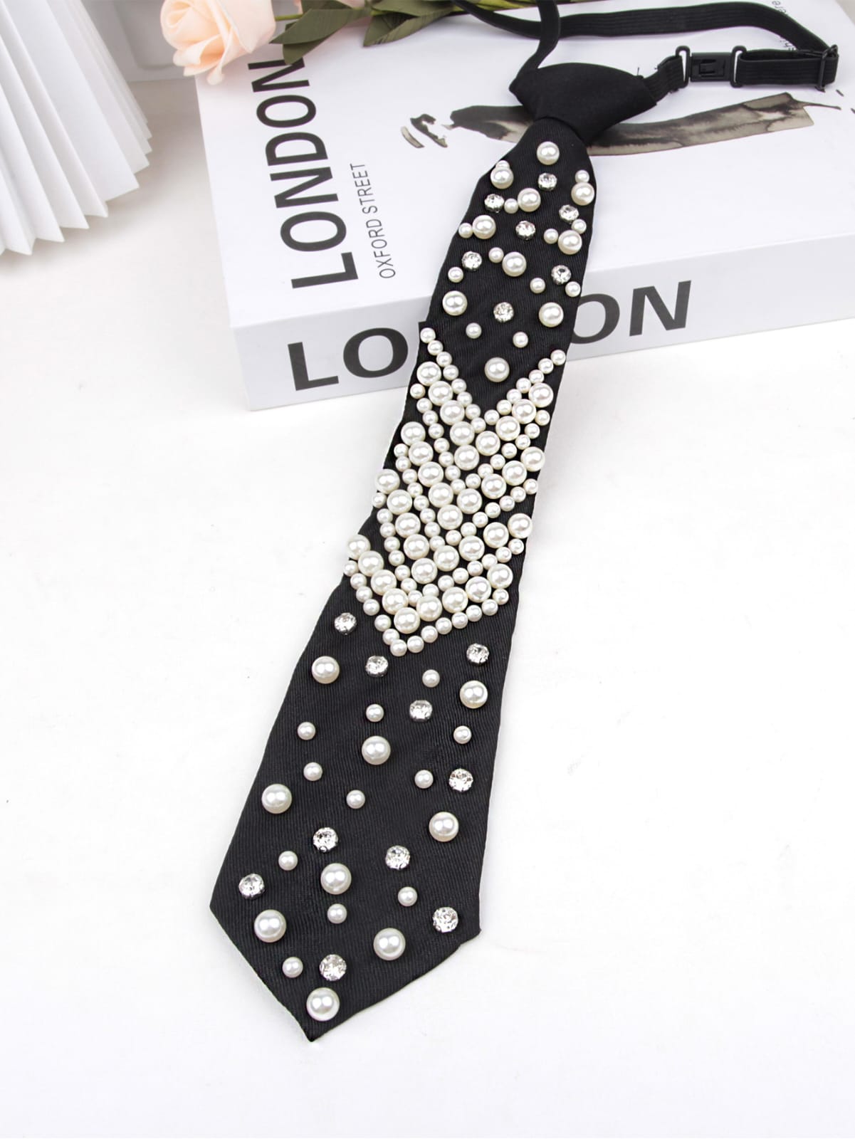 Starlight Pearl Tie