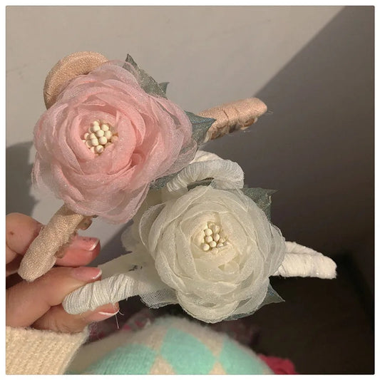Petaline Claw Clip