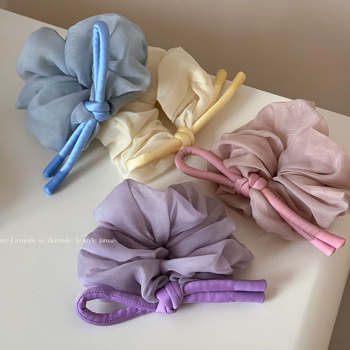 Anouk Scrunchie