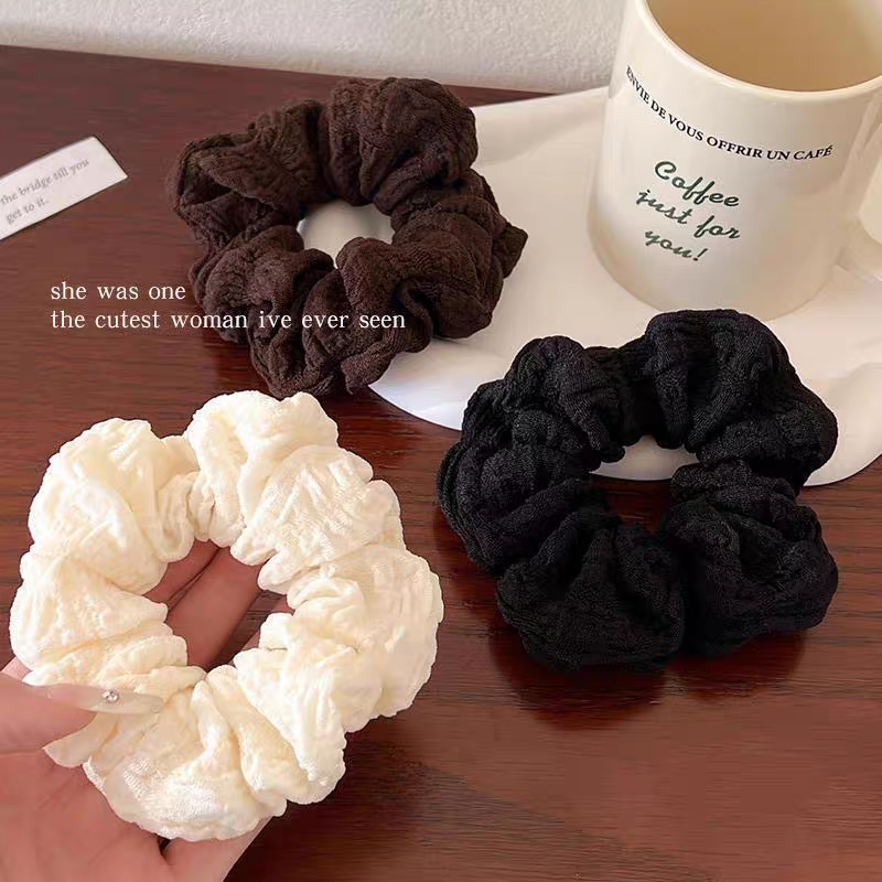 Cozy Tiwst Scrunchie
