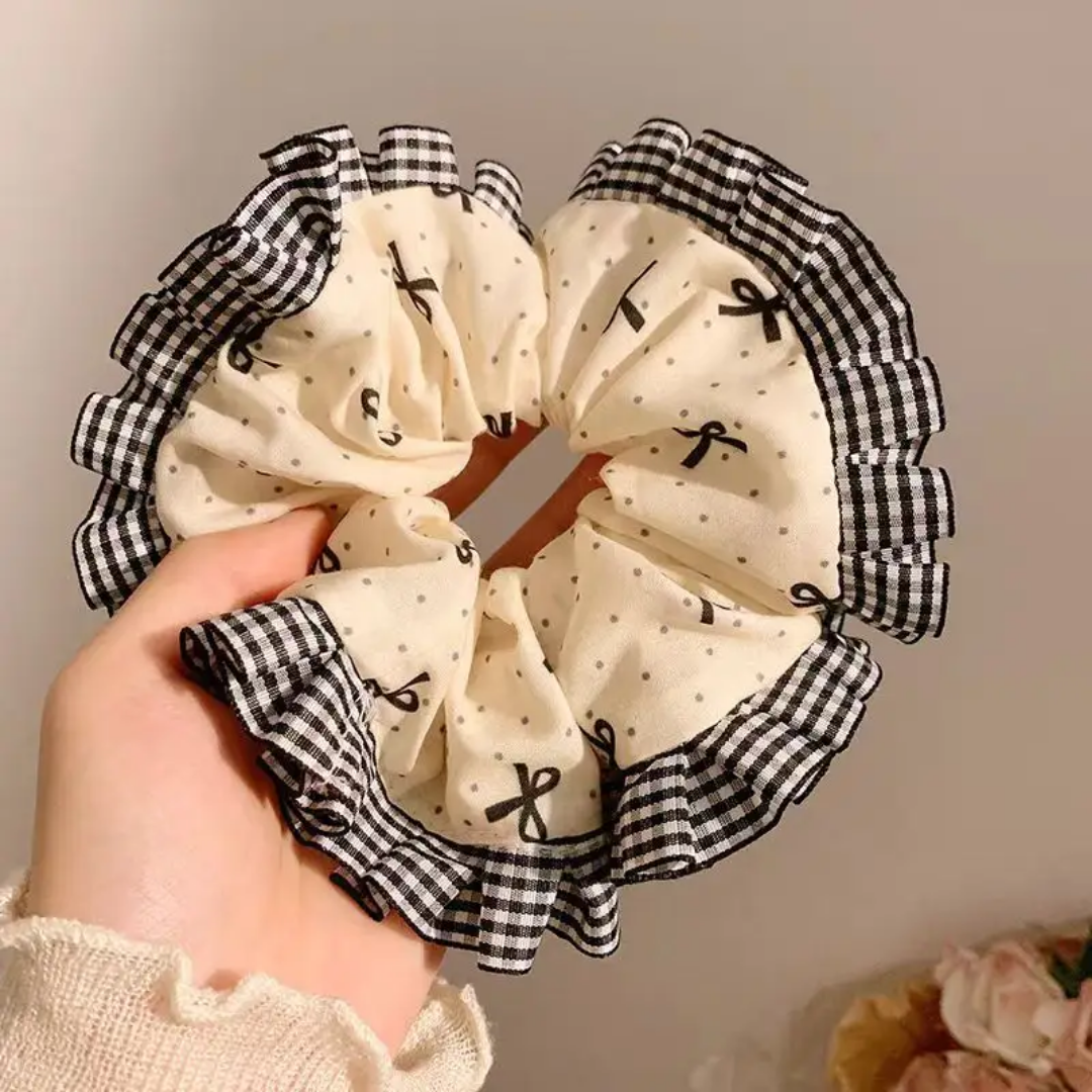 Dainty Scrunchie
