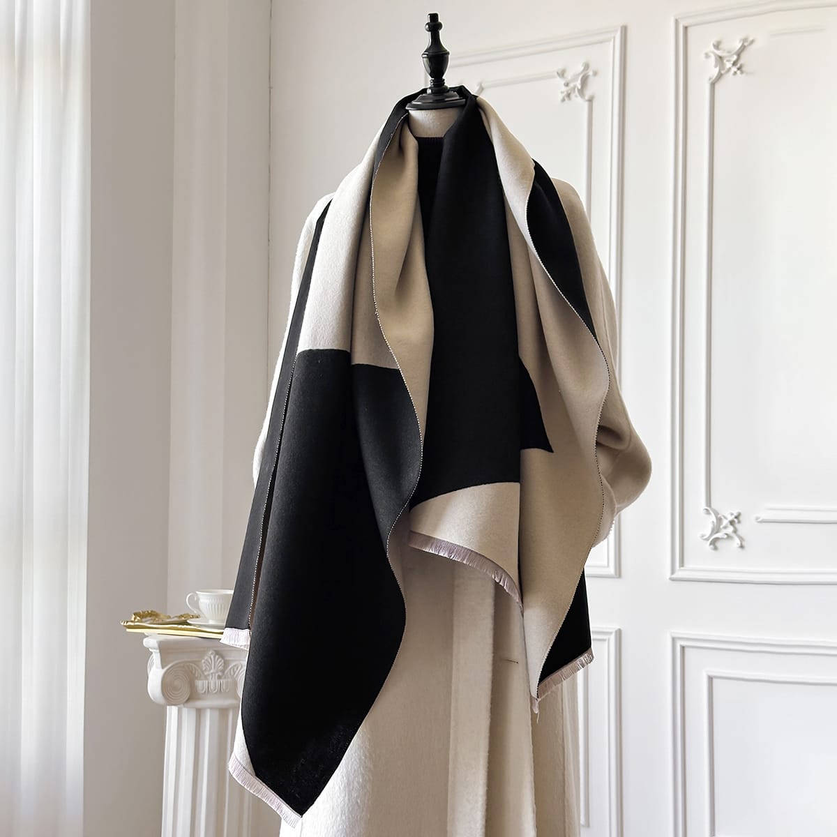 Maison Neutral Shawl