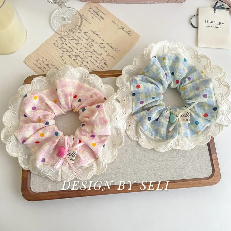 Aria Scrunchie