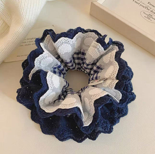 Vintage Belle Scrunchie