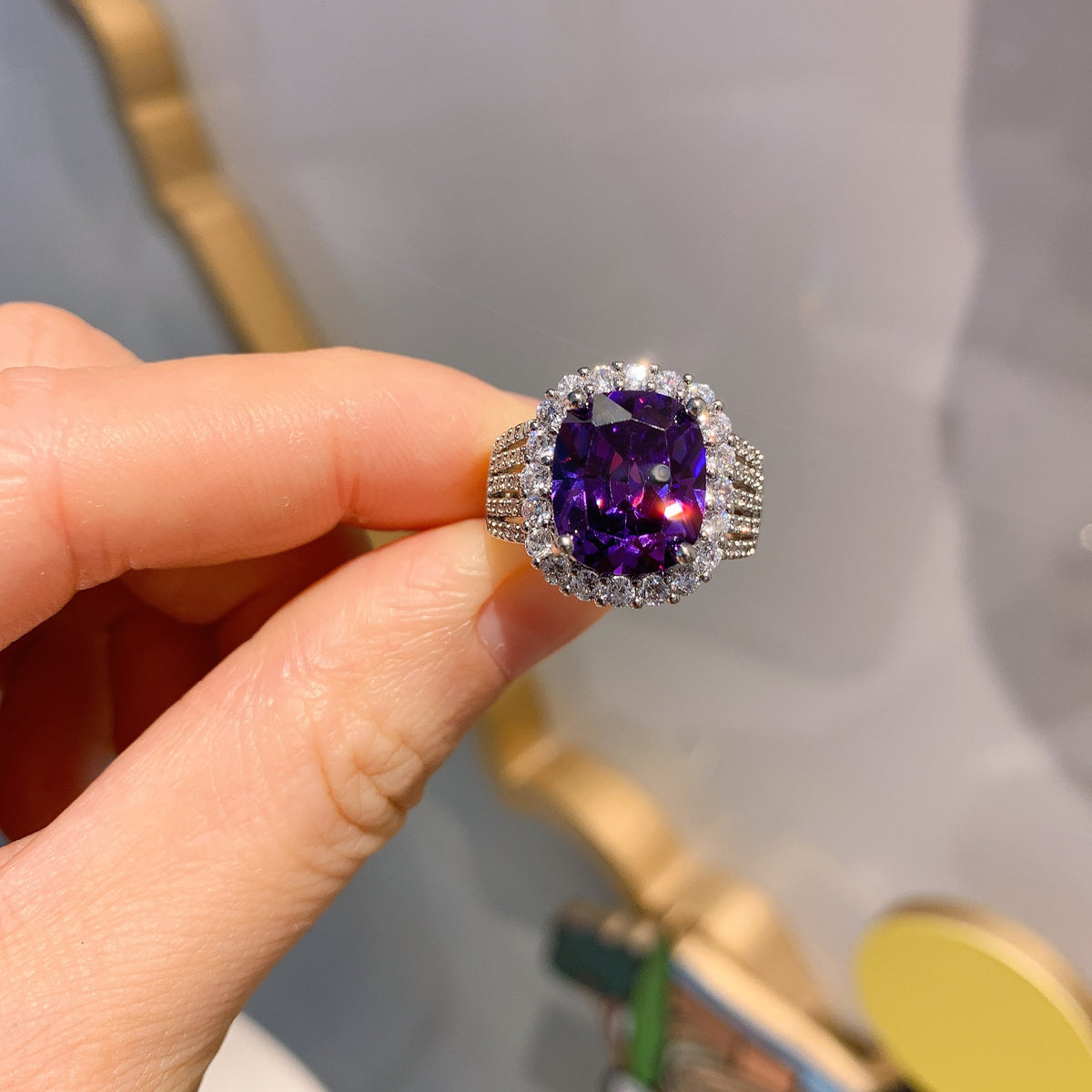 Noctyra Zirconia Ring