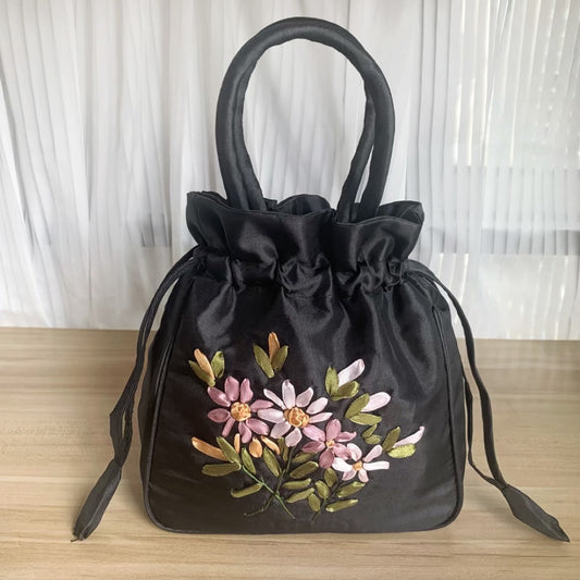 Roselle Gift Pouch (Black)