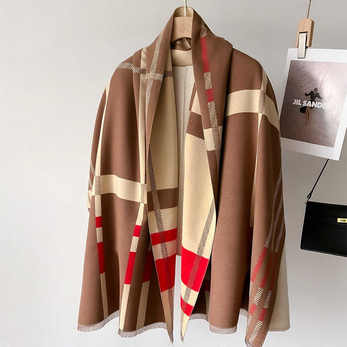 Elira Shawl