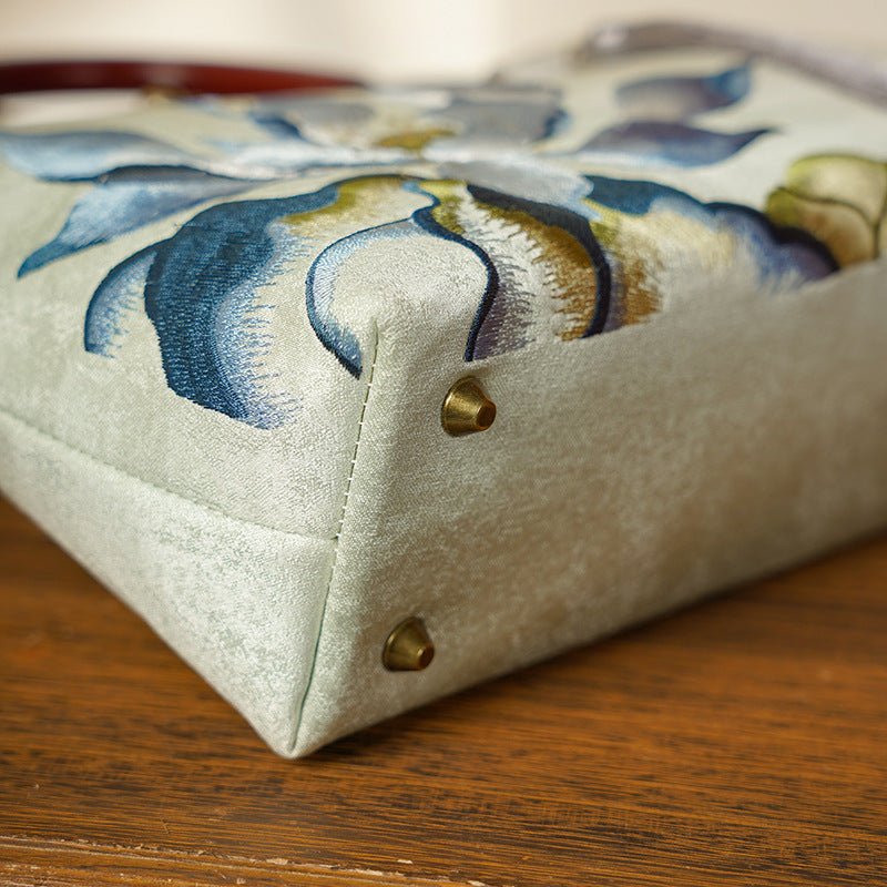 Serelle Embroidered Handbag