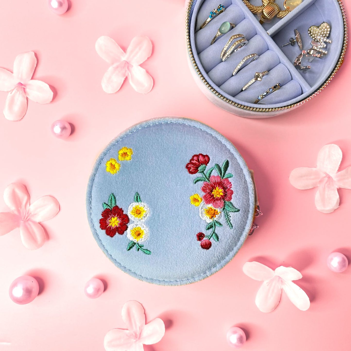 Pine Round Embroidered Jewelry Box
