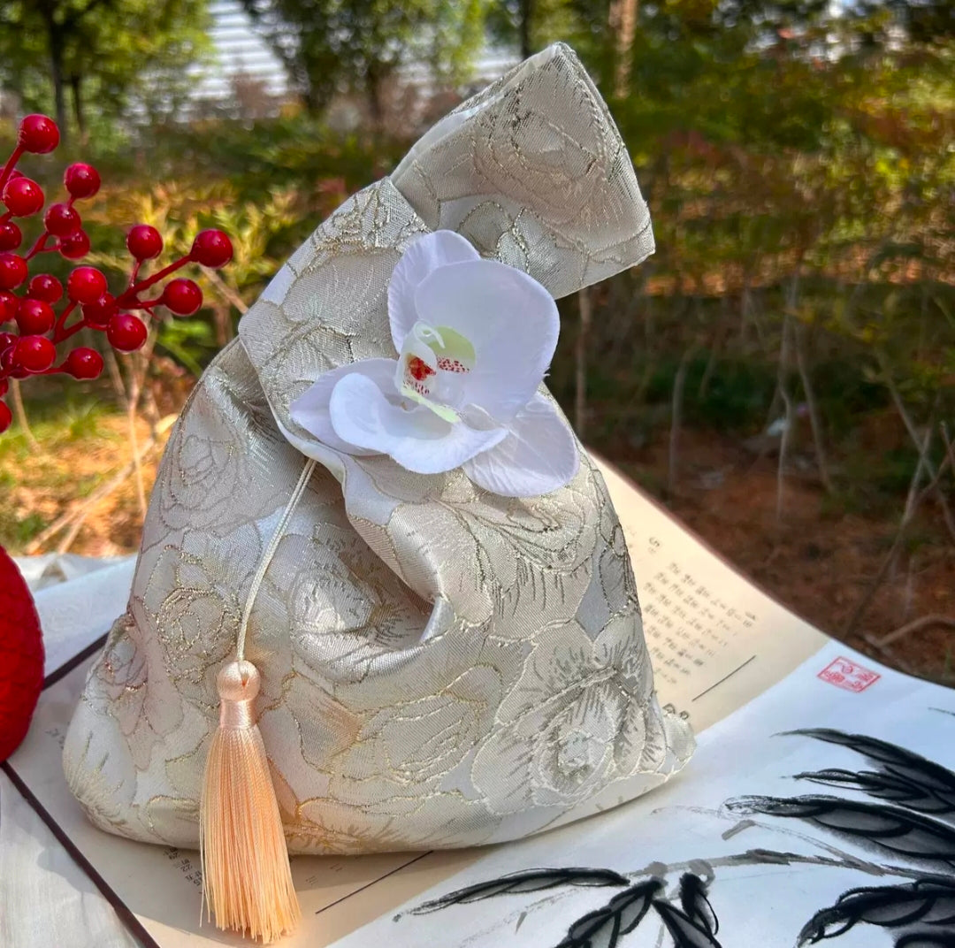 Marais Gift Pouch (Off White)