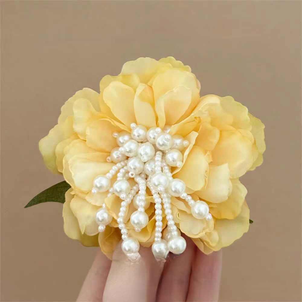 Sunny Petal Clip