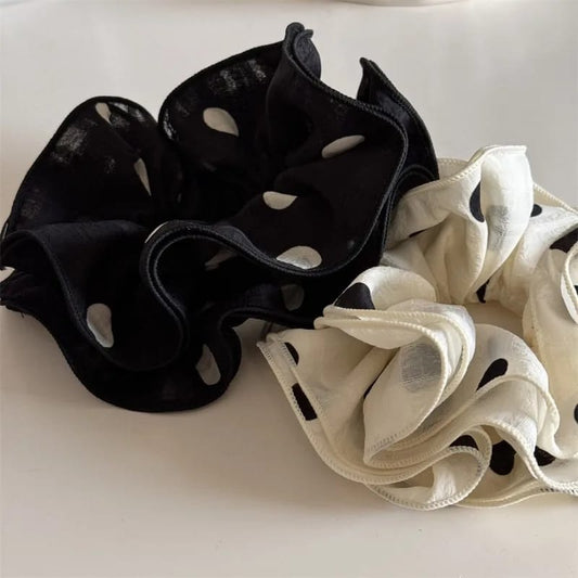 Naya Scrunchie
