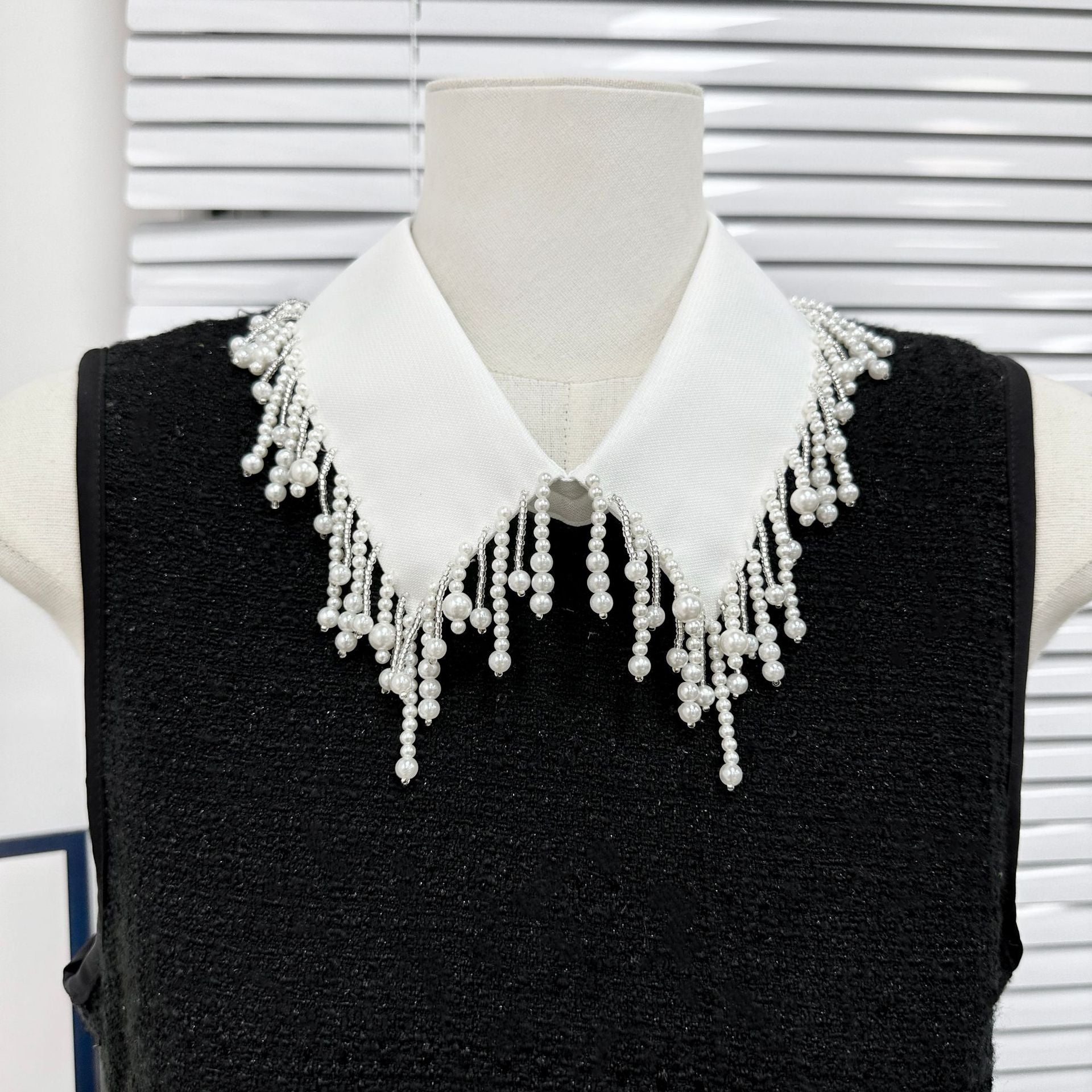 Jolie Pearl Fake Collar Scarf